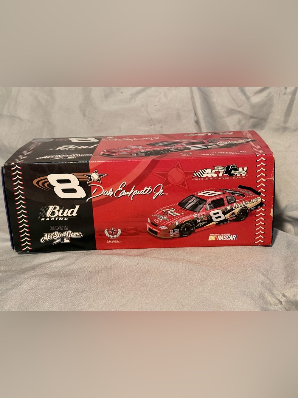 Die-Cast Racing Car Toy - Red Number 8 - Picture 2 of 8